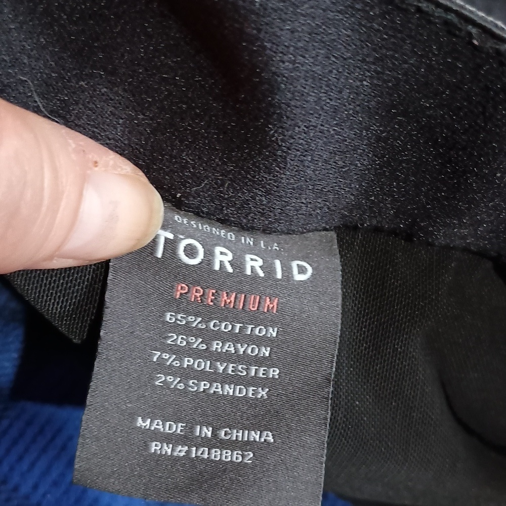 Torrid Premium Bombshell Skinny Jeans Size 24 Regular - Picture 7 of 7